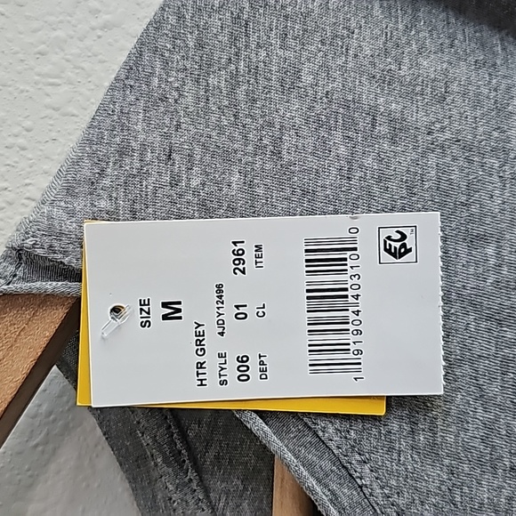 [*3 Items For $20 In Bundle*] Disney Winnie The Pooh Shirt Medium Crop Top - Picture 2 of 5